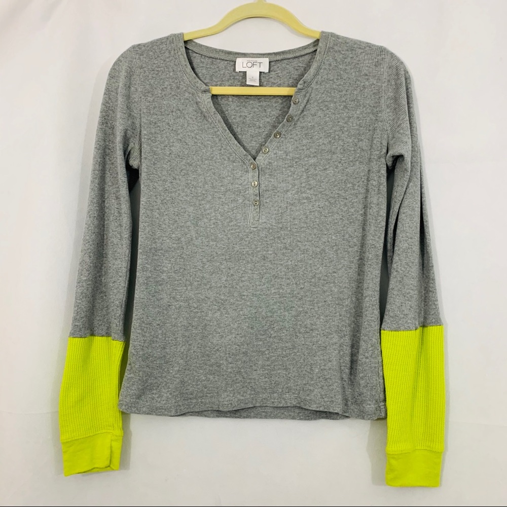 Loft Long Sleeve V-Neck Thermal Top Size S Gray